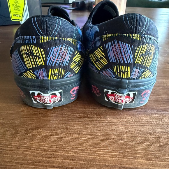 Vans x The Nightmare Before Christmas Slip On - Picture 3 of 8